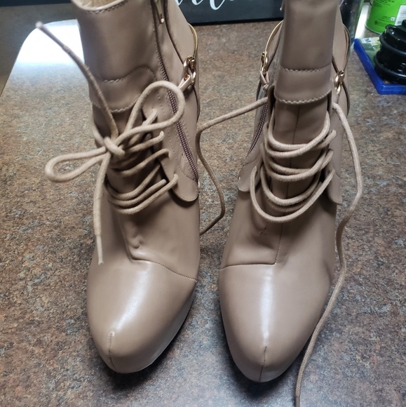 Boot Stilettos - Picture 2 of 3